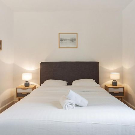Appartement Du Marche St Honore - Welkeys Paris Exterior photo